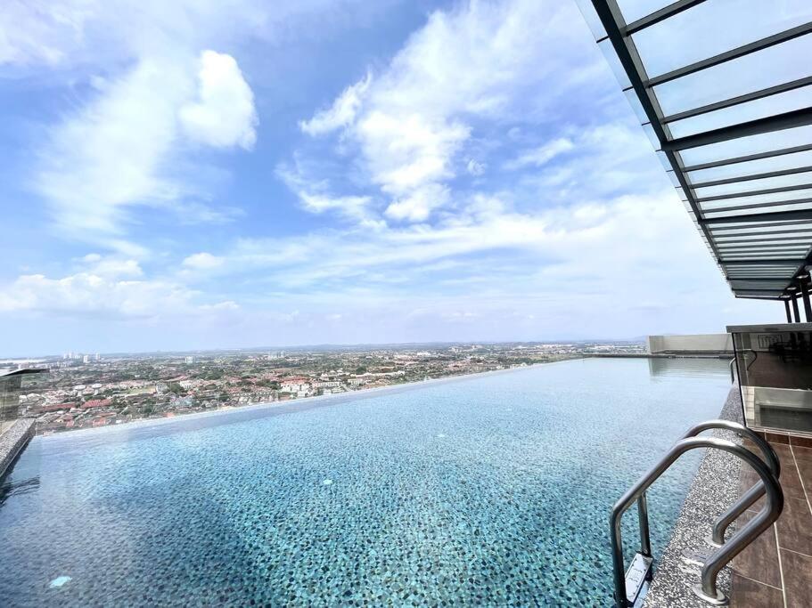 Ins Suite @ The Quartz Residence-Infinity Pool Malacca Eksteriør billede